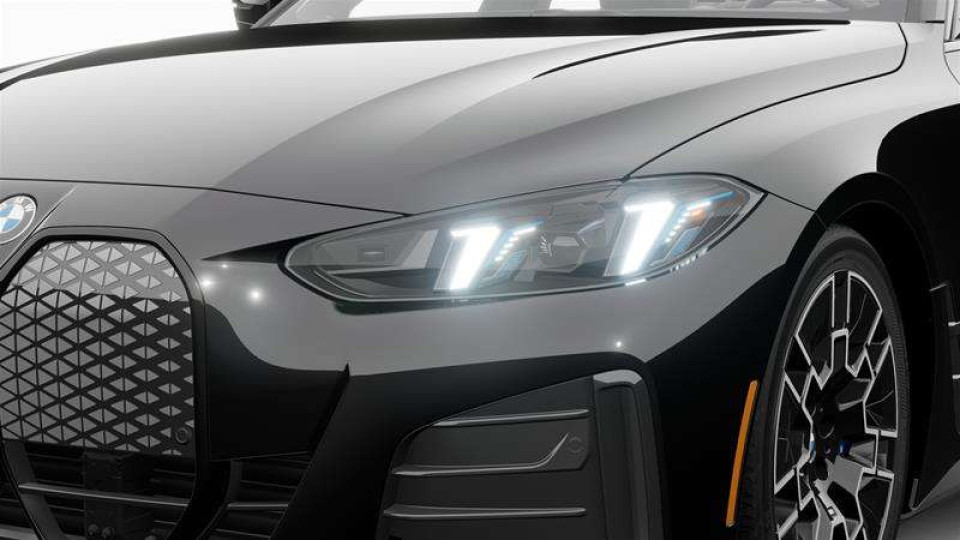 2026 BMW i4 - Image 6
