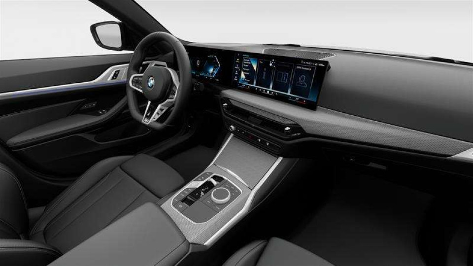 2026 BMW i4 - Image 14