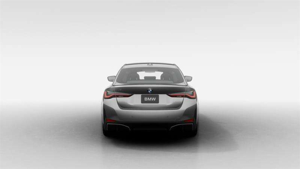 2026 BMW i4 - Image 5