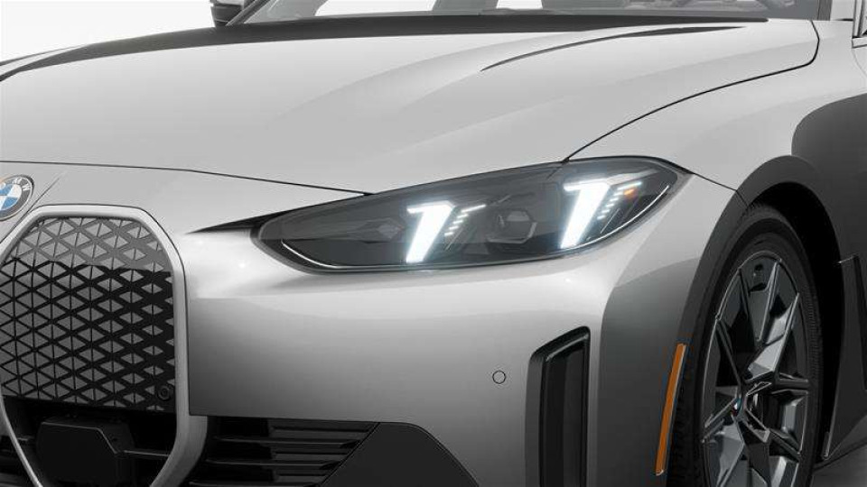 2026 BMW i4 - Image 6