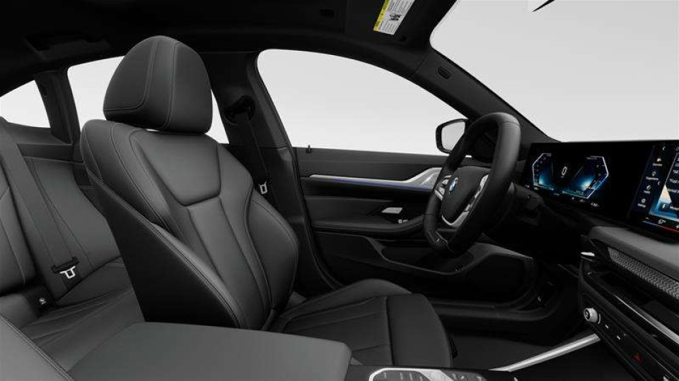 2026 BMW i4 - Image 9