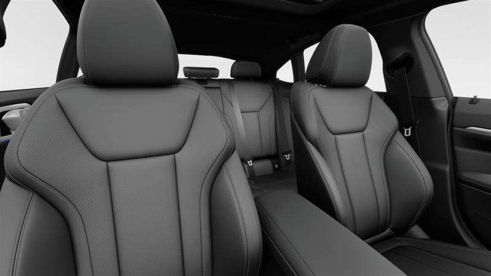 2026 BMW i4 - Image 11