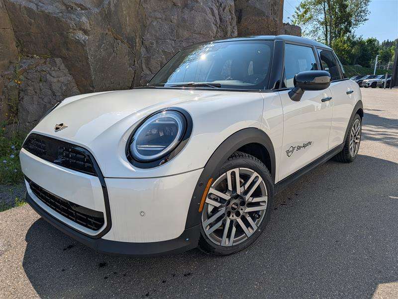  2026 MINI Cooper Cooper C 4-Door Oxford Edition Hatchback FWD   